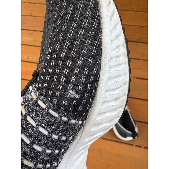 Nike React Phantom Run Flyknit2 - Women's Size 9 - Oreo Black White CJ0820-002 - Picture 8 of 10